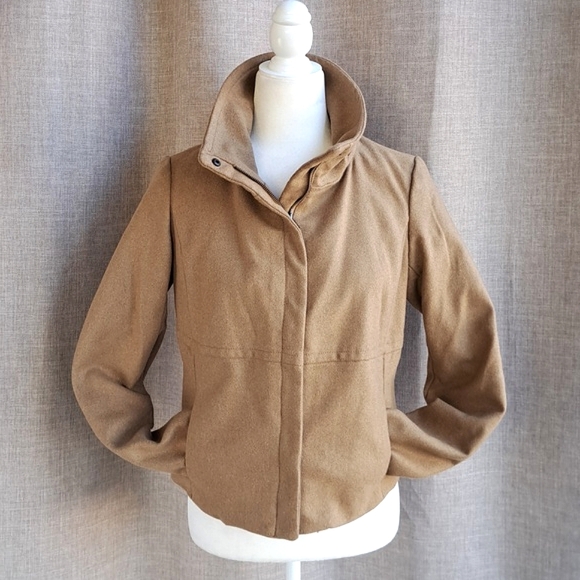 Gap Women's Small Classic Tan Beige Wool Coat Jacket Size S EUC - Picture 3 of 14